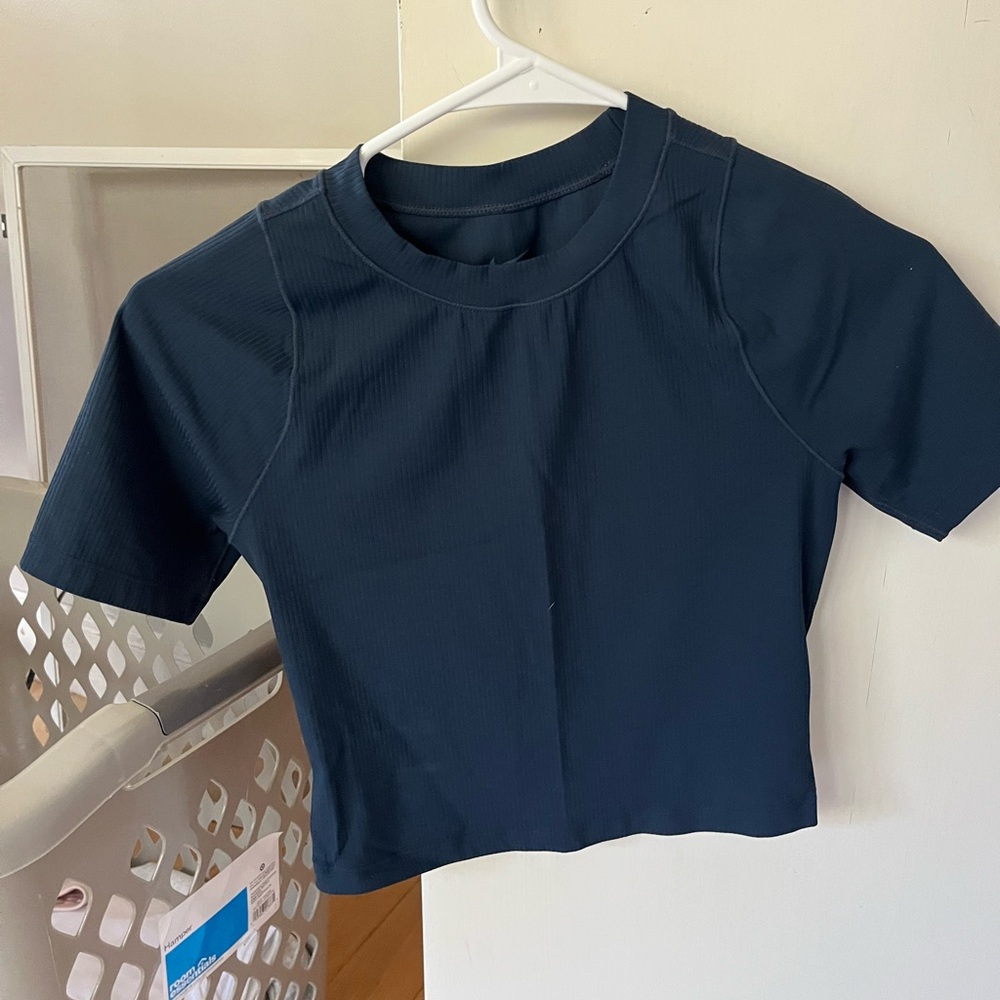 Nike Dark Blue Women's Short Sleeve Tee